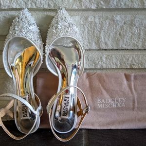 Badgley Mischka Pointed Flats